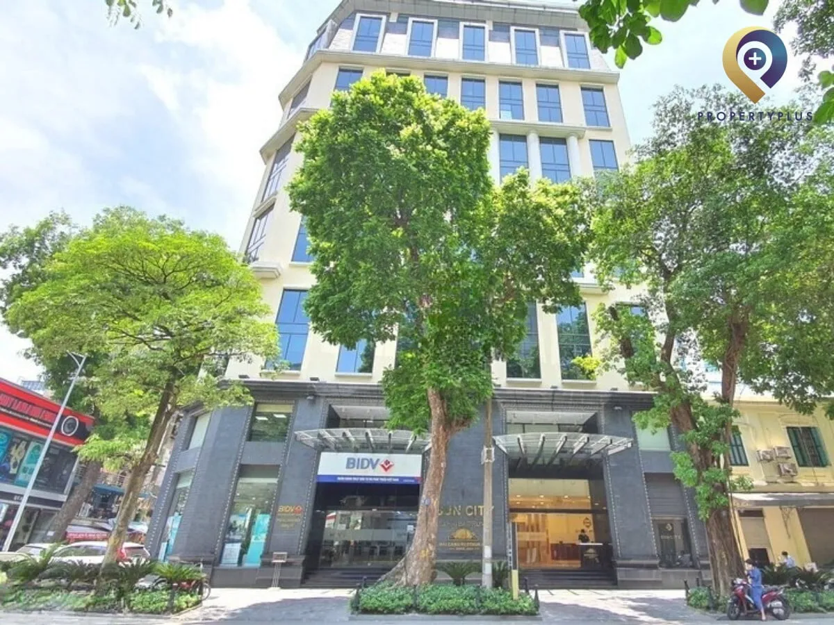 Toàn cảnh mặt trước tòa nhà Sun City Building tại Hà Nội.